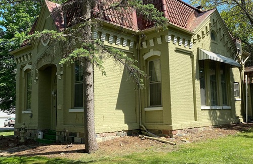 Angola House | Historical School House with Lake James chain access