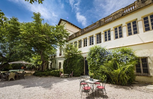 Saifores Villa | ⚜️ Historical Spanish Mansion🍷 Vineyards ⛱ Beaches