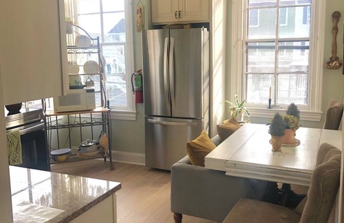 Cape May Apartment | Historical Victorian 2 bedroom Flat 1 block from Beach JUST RENOVATED!