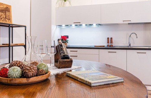 Villa di Tirano House | Historical Wine Retreat around vineyards, fews steps from Bernina Express