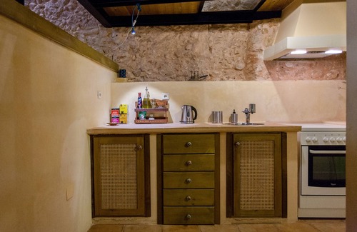 Old Town Apartment | History and Charm in Old Town Chania