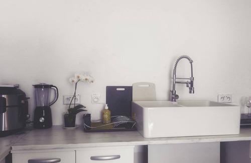 Lauzerte House | History and comfort combine in beautiful Lauzerte townhouse