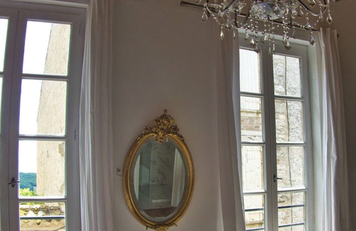 Lauzerte House | History and comfort combine in beautiful Lauzerte townhouse