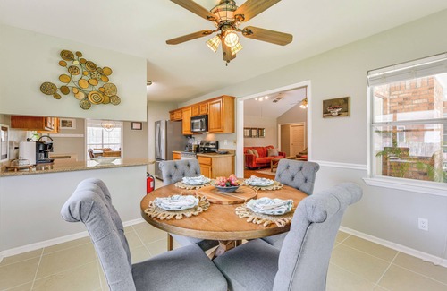 Diamondhead House | Hit the Greens, Bring Your Pets: Diamondhead Home!
