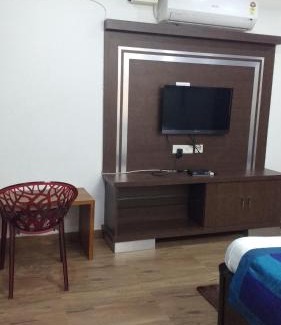 HITEC City House | Hitech Shilparamam Guest House