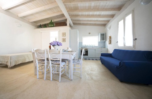 Paris House | Hitesh's very cool villa