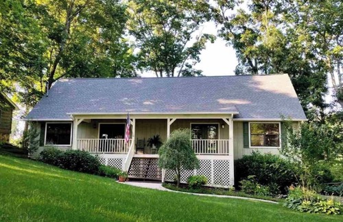 Benton House | Hiwassee River front 4BR 2 Full Baths 2 half baths, screened porch, decks + dock
