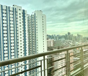 Malamig Apartment | HiYara Loft - GA Tower 2, beside MRT BONI Station