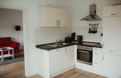 Alt-Heiligkreuz Apartment | HK2: renovated, WiFi, center within walking distance, garden, 62m², 55" TV, train station, Luxembourg