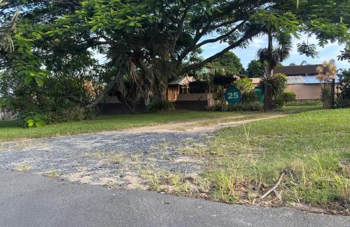 Margate Cabin | Hlalanathi Lodges - 25 North Drive Margate