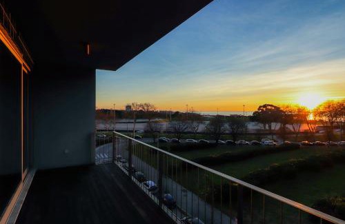 Vilarinha Apartment | HM - Ocean Breeze Delight