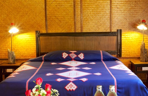 Mae Rim Hotel | Hmong Hilltribe Lodge