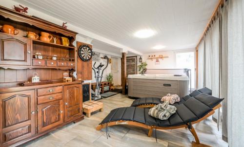 Cestica Villa | Hmooyi Hill Cottage