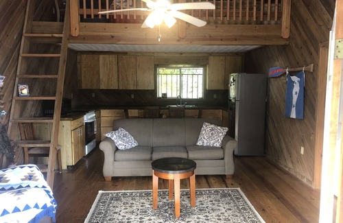 Jonesville House | Blue Rock Vacations, Upper