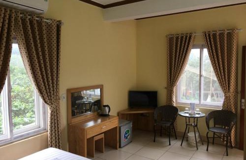 Thach That Hotel | Hoà Lạc Viên Motel
