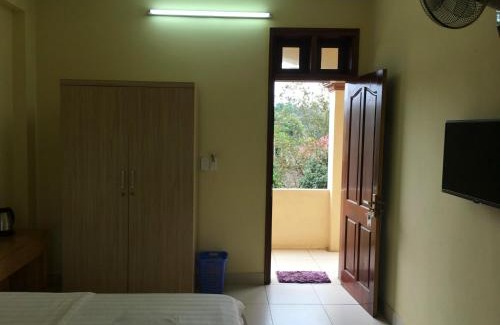 Thach That Hotel | Hoà Lạc Viên Motel