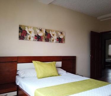 Santo Domingo de los Colorados Hotel | Hotel Ebenezer