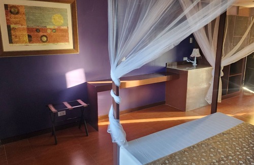 San Pedro Hotel | Hotel Palacion10Minutes away from the airport, 26 Rooms ready &waiting for you.