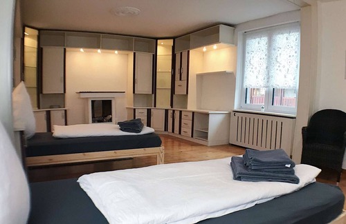 Gottmadingen Apartment | HÖ01 large apartment with dryer and washing machine