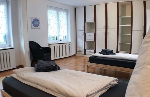 Gottmadingen Apartment | HÖ01 large apartment with dryer and washing machine