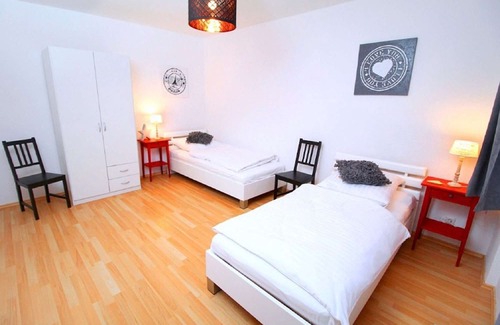 Hemer Apartment | HÖ01 large apartment with dryer and washing machine