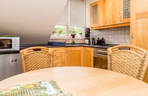 Kalk Apartment | HÖ01 large apartment with dryer and washing machine