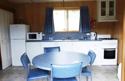 Kingston Cabin | Hobart Bush Cabins