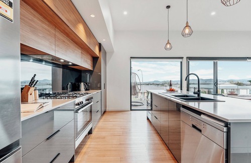 Sorell House | Hobart Luxury Getaway: Stunning Home with Mountain & Water