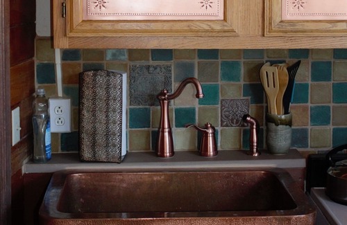 Canoncito Apartment | Hobbit House and Garden Apartment. You will enjoy Santa Fe in a unique way!