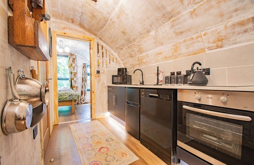 Edenfield Cabin | Hobbit House in The Dell, Edenfield