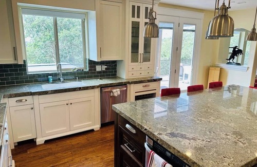 Layton House | Hobbs Creek Summary: