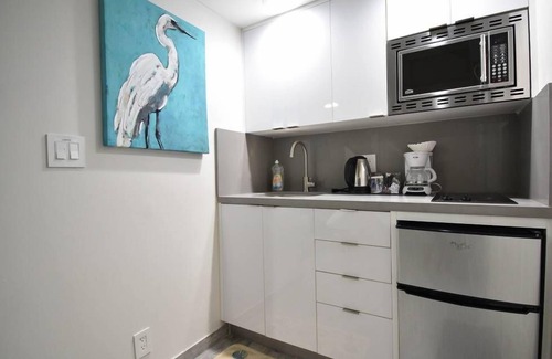 Hollywood Apartment | Hobe Lofts by DesignedVR