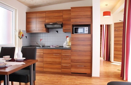 Bad Griesbach im Rottal Apartment | Hochwertig ausgestattete Studiowohnung mit Balkon und WLAN