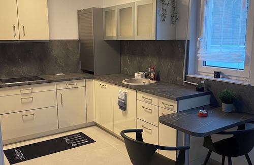 Trichtingen House | Hochwertige Doppelhaushälfte- Neubau M.terrasse und Garten für Erholsamen Urlaub