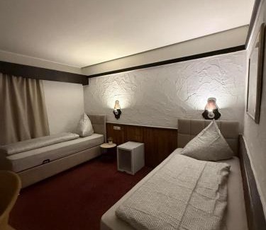 Griesheim Apartment | Hochwertige und Moderne Unterkunft - voll ausgestattet!