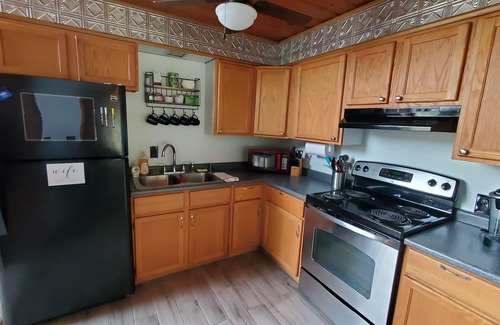 Rockbridge Cabin | Hocking Hills secluded Mayapple Cabin - 8 miles from Cantwell Cliffs! ~Hot Tub~