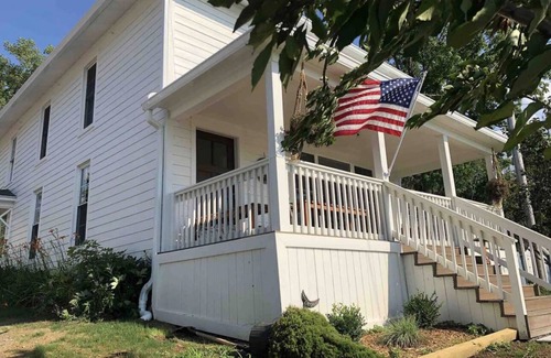 Livonia Cottage | Hodge Podge Lake Lodge on Conesus Lake