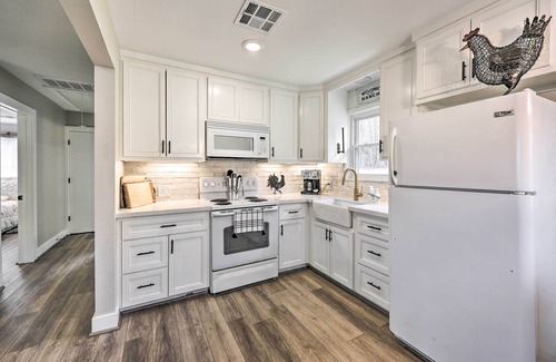 Hodgen Cottage | Hodgen Cottage on 650 Acres, Cozy & Scenic