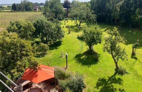 Bergenhusen Apartment | Hof Appelbue - Urlaub in zwei Ferienwohnungen im Storchendorf Bergenhusen