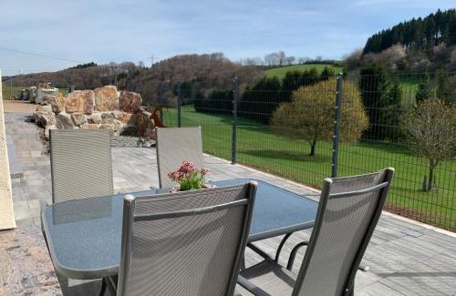 Schlausenbach Apartment | Hof Görrespesch-Ferien im Herzen der Schneifel