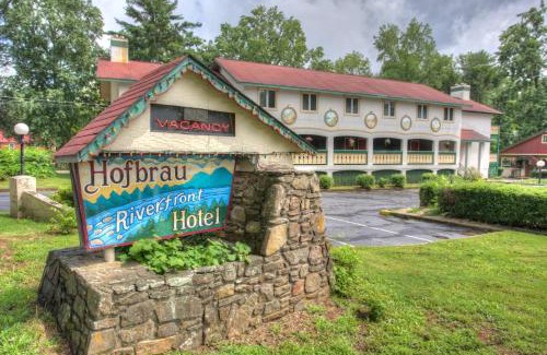 Helen Hotel | Hofbrau Riverfront Hotel