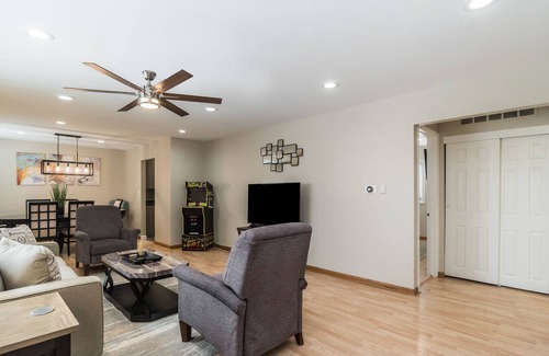 Schaumburg House | Hoffman Estates Rental