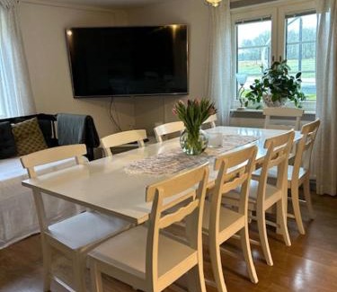 Hovsnas House | Hofsnäs Lilla Sjöstuga