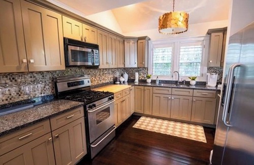 Naushop House | Hog Heaven-Quintessential ACK in Naushop w/Pool & Tennis ~ Near Beaches & Town