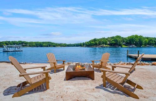 Mayhew House | Hogan Crest