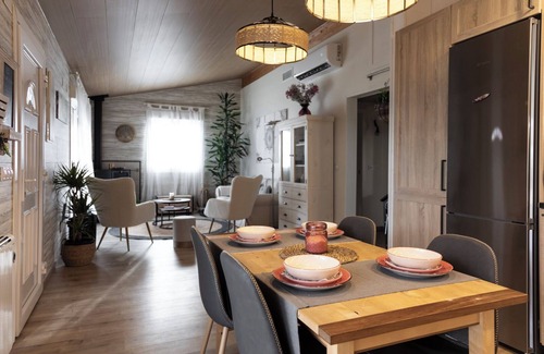 L'Ametlla del Valles House | Hogar con encanto y personalidad.