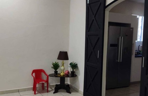 San Miguel House | Hogar de familias
