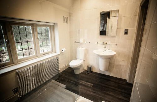 Codsall Hotel | Hogarths