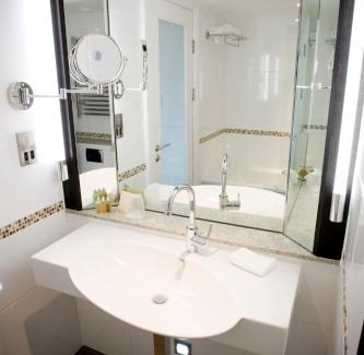 Codsall Hotel | Hogarths
