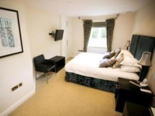 Codsall Hotel | Hogarths